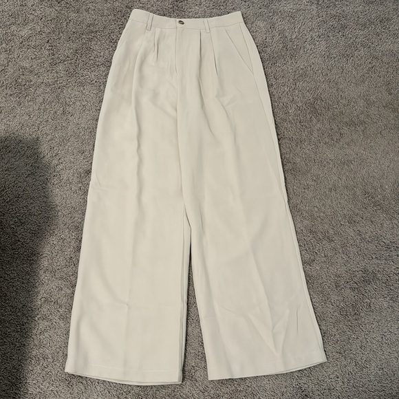 TheseThree Boutique Vest Tube Top & Trouser Set Med Beige BNWT - Picture 8 of 12